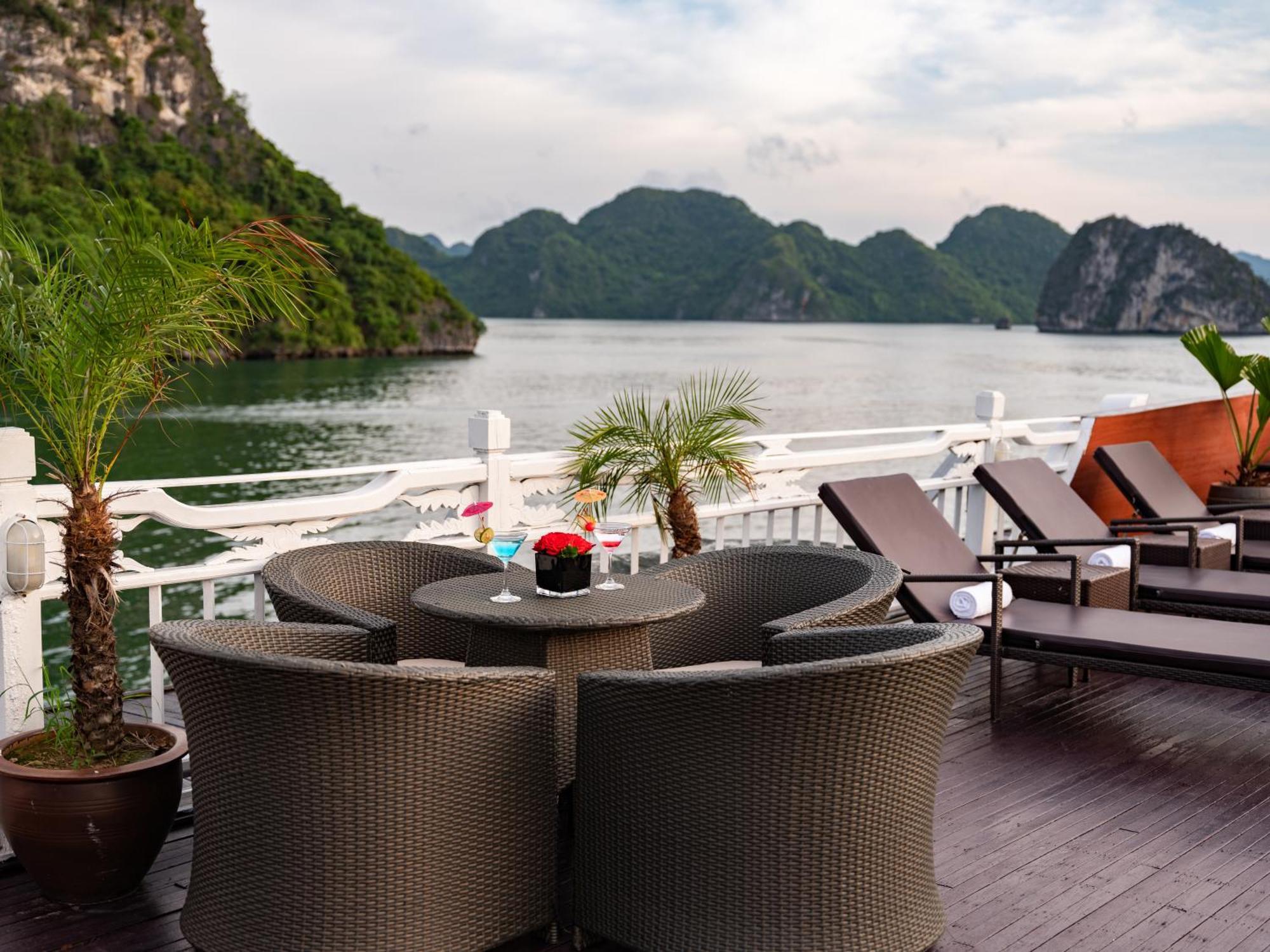 Hera Boutique Cruise Ha Long Bay المظهر الخارجي الصورة