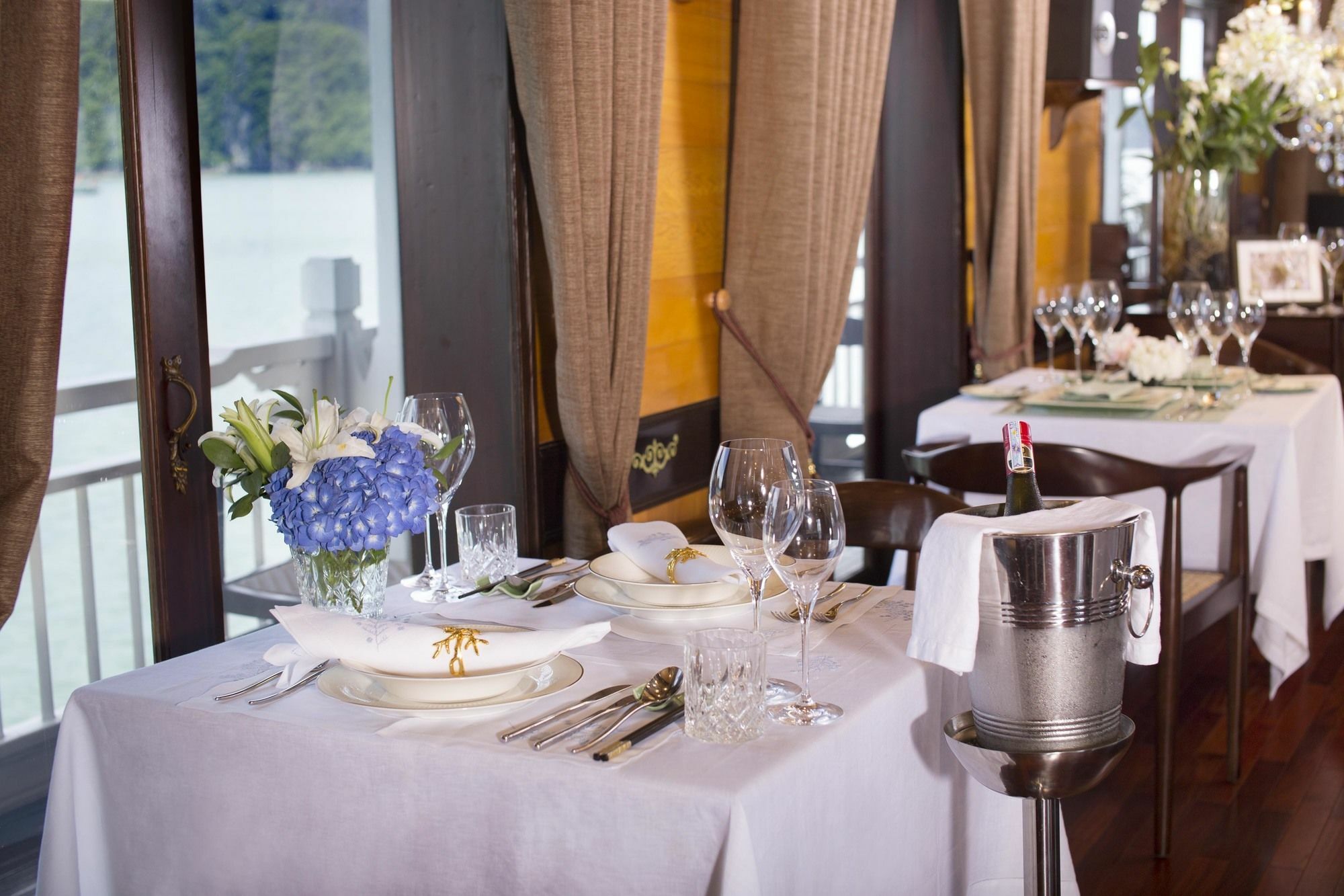 Hera Boutique Cruise Ha Long Bay المظهر الخارجي الصورة